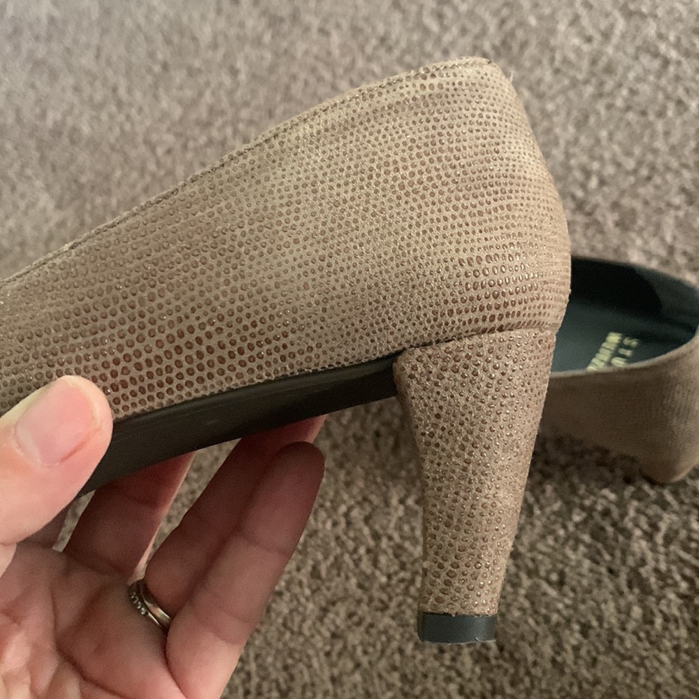Stuart Weitzman Size 6 1/2 Like New Only Use A Co… - image 5